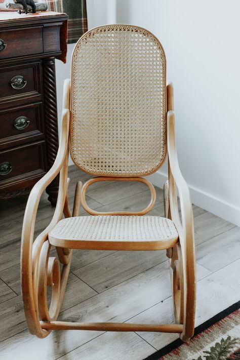 "Worrying is like a rocking chair, it gives you something to do, but it doesn't get you anywhere" Author Unknown Guest Ensuite, Cane Rocking Chair, Portland Apartment, Antique Rocking Chairs, Flip Ideas, Rattan Rocking Chair, Wicker Rocking Chair, Rocking Armchair, Furniture Flip