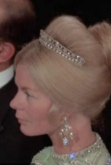 The Duchess of Kent, née Katharine Worsley (pic from @britishroyaljewels on istagram) Duchess Of Kent, Queen Mary, Royal Jewelry, The Duchess, Tiara, Ear Cuff, Royalty, Cuff, Queen