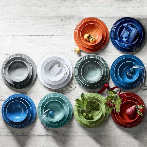 Le Creuset Cereal Bowls Le Crueset, Le Creuset Kitchen, Le Creuset Colors, Le Creuset Cookware, Le Creuset Stoneware, Cold Dishes, Stoneware Dinnerware, Snack Bowls, Stoneware Ceramics