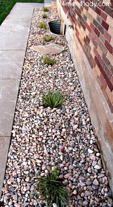 Small Yard Landscaping, Flower Garden Design, Low Maintenance Landscaping, Rock Garden Landscaping, Low Maintenance Garden, Backyard Diy Projects, Outside Ideas, Landscape Designs, Landscaping Tips