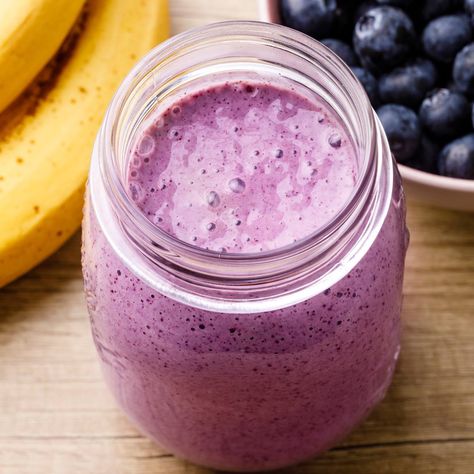 Pre-workout Blueberry Banana Smoothie Fresh Smoothie Recipes, Blueberry Pudding Cake, Blueberry Banana Smoothie Recipes, Pre Workout Smoothie, Blueberry Pudding, Blueberry Banana Smoothie, Fresh Smoothies, Banana Smoothie Recipe, Banana Slice