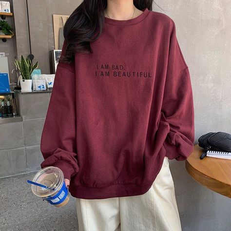 21fe5b8ba755eeaece7a450849876228desc52330923ri Spring Sweatshirt, Womens Sweatshirts Fashion, Aesthetic Clothing Stores, Baggy Clothes, Vintage Hoodies, Oversized Pullover, Print Sweatshirt, Printed Sweater, Outfits Casuales