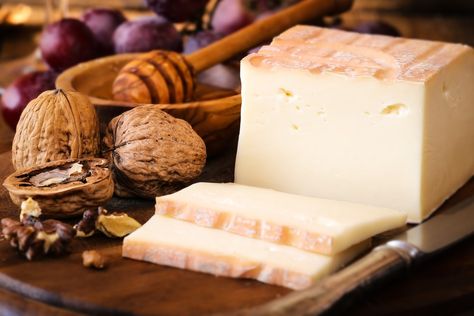 Taleggio Cheese, Roquefort Cheese, Sweet White Wine, Fontina Cheese, Creamy Polenta, Havarti, Italian Cheese, Creamy Cheese, Soft Cheese