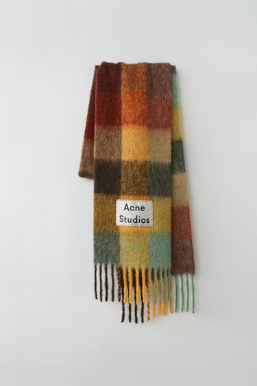 Acne Scarf, Checkered Scarf, Check Scarf, Scarf Outfit, Patches Fashion, Checked Scarf, Green Scarf, Fall Scarves, Colorful Scarf