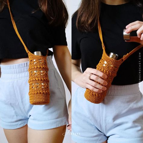 The Shell Boho Bottle Sling Bag CROCHET PATTERN is live! 😍🥳 Hey Crochet friends💜 Hydration is so important, especially on hot summer days 🥵 Having to carry a big bag just to bring water sometimes can be annoying... the alternative is not to bring it at all! ❌️ or is it? Today, I have you covered! This Summer the Shell Boho Bottle Holder will carry water for you! 🐚🧊🧋 You'll never leave home without hydration again💧imagine having free hands to enjoy your time outside 🏖 🏞 How cool is that?... Sling Bag Crochet, Bag Crochet Pattern, Bottle Sling, Crochet Friends, Big Bag, Bag Crochet, Big Bags, Bottle Holder, Bring It