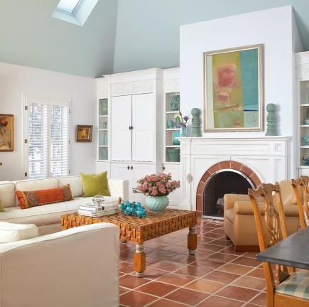 These casual family rooms illustrate many style options—all designed for relaxing. Browse through our photos to find ideas for decorating your family space! Fireplace Styles, Casual Family Rooms, Tile Floor Living Room, Classic Fireplace, Tile Trends, Room Color Schemes, Family Room Design, Living Room Flooring, Fireplace Design