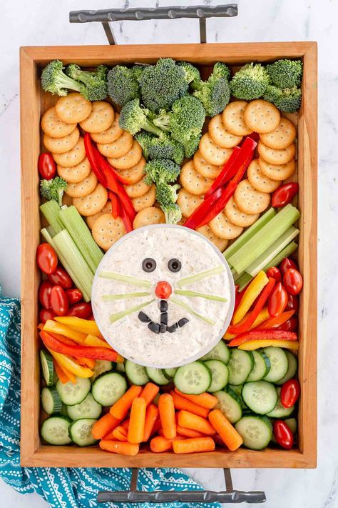 Easter Bunny Veggie Tray, Bunny Veggie Tray, Easter Vegetables Tray, Easter Vegetables, Easter Charcuterie, Easter Party Food, Easy Easter Treats, Easter Appetizers, Easter Snacks