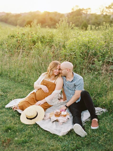 Rachel + Bryson’s Golden Hour Maternity Session on Film / Nashville, Tennessee Family Photography #destinationphotographer #familyphotoideas #uniquematernityphotos #maternityphotos | sarahnicholephotography.com Fall Picnic Maternity Photoshoot, Maternity Photos Picnic, Unique Maternity Poses, Picnic Maternity Shoot, Maternity Photography Picnic, Maternity Picnic Photoshoot, Picnic Maternity Photoshoot, Maternity Picnic, Unique Maternity Photos