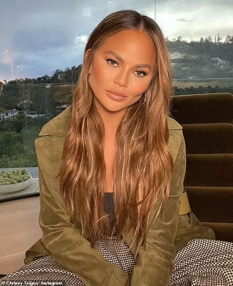 Chrissy Teigen hints at surrogacy plans after revealing she would not be able to carry another child | Daily Mail Online Chrissy Teigen Hair, Taurus Necklace, Natural Pregnancy, Pregnancy Loss, Chrissy Teigen, John Legend, Big Head, After Pregnancy, Cool Hair Color