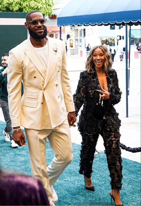 Lebron And Savannah, Couple Date Night Outfits, Lebron James And Wife, Savannah James, Winter Dinner Outfit, Dark Purple Bridesmaid Dresses, Couple Fits, Winter Dinner, Black Love Couples