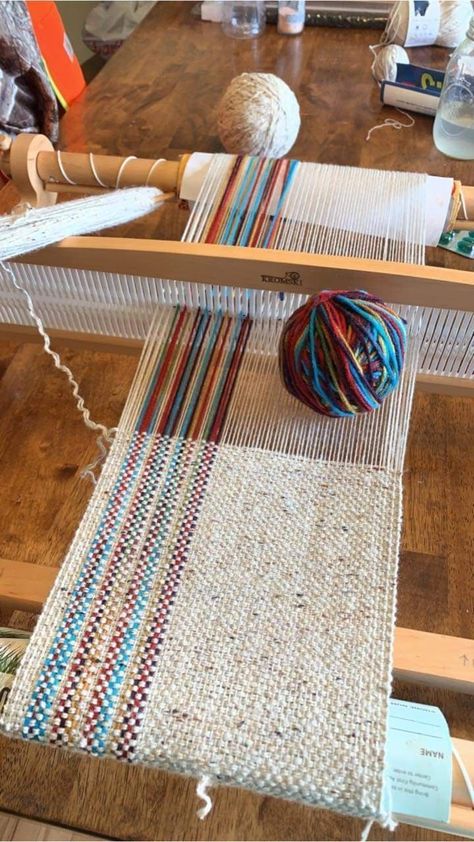 فن النسيج, Rigid Heddle Weaving Patterns, Tapestry Loom, Weaving Loom Diy, Weaving Loom Projects, Rigid Heddle Weaving, Inkle Loom, Weaving Tutorial, Heddle Loom