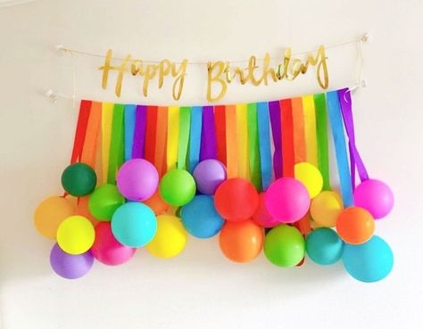 Diy Pocoyo Decorations, Simple Rainbow Birthday Decorations, Rainbow Theme Balloon Decoration, Popit Party Decor, Traditional Birthday Party Decor, Popit Birthday Decor, Baby Birthday Background, Pocoyo Party Ideas, Diy Rainbow Birthday Party