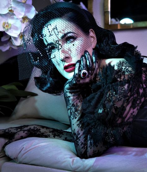 photographed by Viktorija Pashuta and styled by Nicolas Bru for Basic Magazine Issue 4, 2017 Dita Von Teese Style, Dita Von Tease, Vintage Outfits 90s, Dita Von, Dita Von Teese, Silent Film, Veil, Style Icons, Pin Up