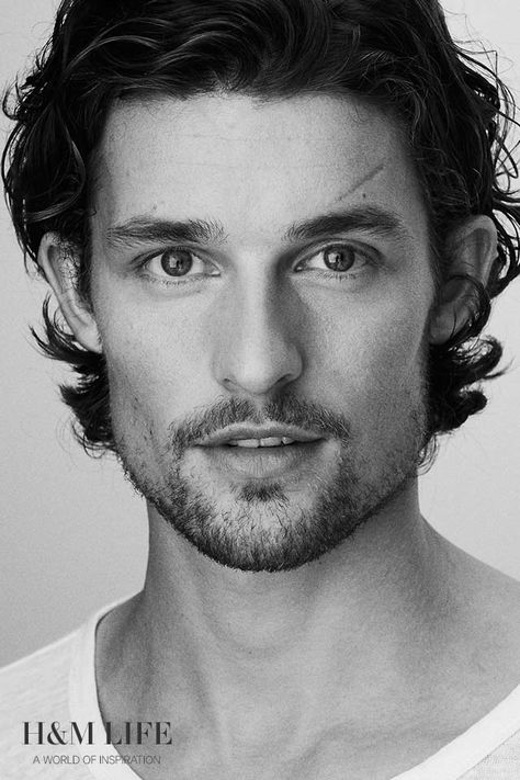 Meet Dutch hunk Wouter Peelen. | Read more at H&M Life Wouter Peelen, Face Men, Male Beauty, Bearded Men, Haircuts For Men, Male Models, Hair Lengths, Mens Hairstyles, Curly Hair