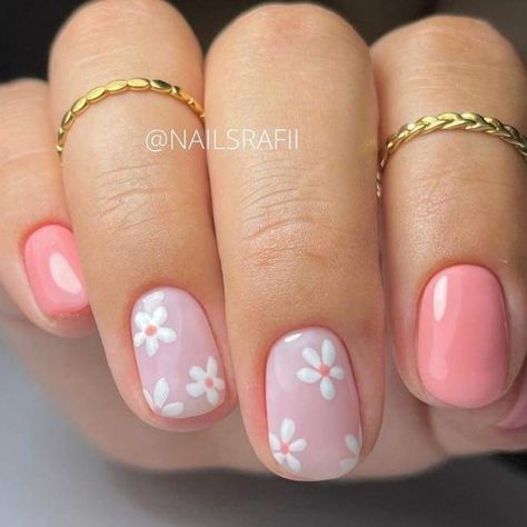 Nail Spring, Nails And Spa, Short Gel Nails, Cute Simple Nails, Simple Gel Nails, Summery Nails, Really Cute Nails, Nails Glitter, Cute Gel Nails