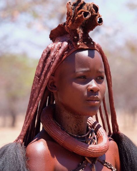 Himba Girl, Himba Tribe, Himba People, African Makeup, Africa Tribes, Frans Lanting, African American Art Women, African American Artwork, African People