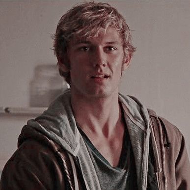 Blonde Male Face Claim, Cade Skywalker, Face Claim Male, Kpop Scrapbook, I Am Number Four, Alex Pettyfer, Number Four, Actors Male, The Heroes Of Olympus