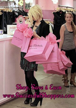 Glitter Rosa, Moda Paris, Shop Till You Drop, Tickled Pink, Boutique Fashion, Everything Pink, Shopping Day, Love To Shop, Shopping Spree