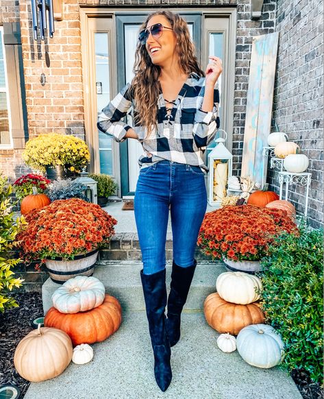 Black and white plaid flannel shirt for fall Fannels Shirts Outfits Fall, Outfits With Knee High Boots Black, Outfits With Knee High Boots, Autumn Shirt Outfit, Fall Boots Outfit, Cute Thanksgiving Outfits, Black Thigh High Boots, Jeans Outfits, Black And White Plaid