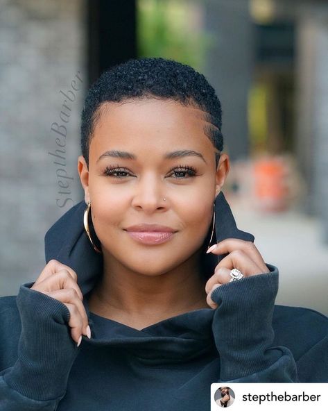 Short Hair Fashion Outfits Black Women, Hair Cuts For Girls Short, Short Hair Cuts For Women Round Head, Short Natural Haircuts For Round Faces, Big Chop Natural Hair Round Face, Haïr Cut For Round Face, Black Woman Red Hair, Hair Short Cuts, Short Hairstyle Women Round Face