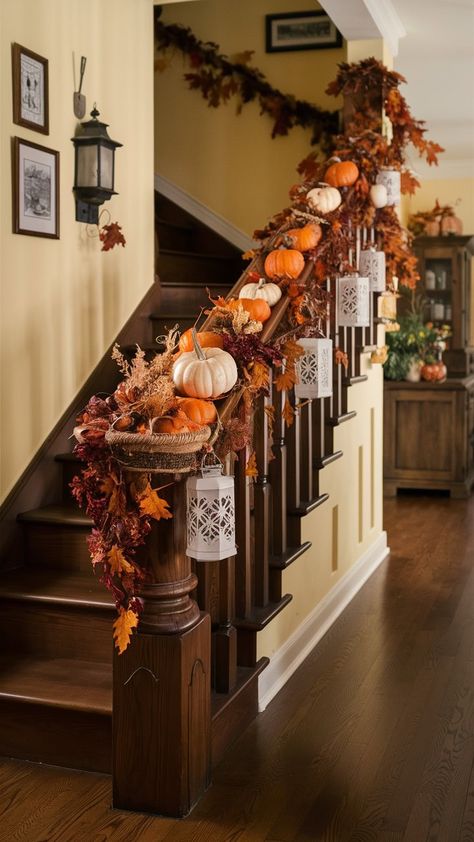 25 Cozy Fall Decor Ideas for the Home to Transform Every Room Fall Stairwell Decor, Fall Decor Stairs, Indoor Fall Decor Ideas Living Room, Thanksgiving Home Decor Ideas, Indoor Fall Decor Ideas, Elegant Fall Decor, Indoor Fall Decor, Nook Decor, Cozy Fall Decor