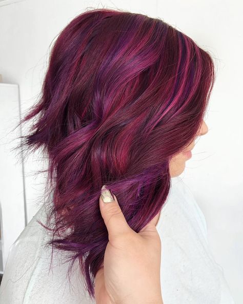 Fuschia Hair Magenta, Dark Magenta Hair, Fuschia Hair, Blue Mermaid Hair, Fuchsia Hair, Magenta Hair Colors, Dark Pink Hair, Warm Hair Color, Magenta Hair