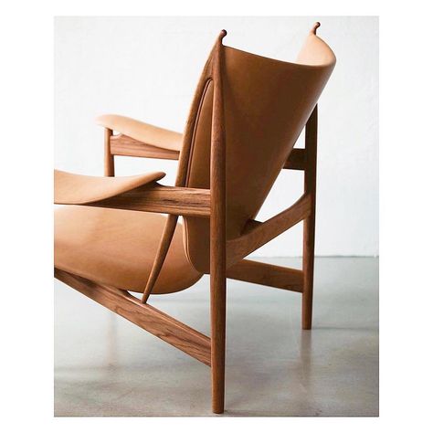 Finn Juhl House, Finn Juhl Furniture, Chieftain Chair, Famous Chair, Iconic Chairs, Finn Juhl, Danish Furniture Design, Wood Working Gifts, Danish Furniture