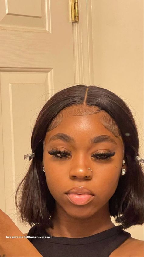 Lashes On Small Eyes, Short Natural Individual Lashes, Eyelashes Extensions Black Women, Lashes For Small Eyes, Short Individual Lashes Black Women, Cluster Lashes Black Women, Brown Lashes On Dark Skin, Classic Lashes Black Women, Lash Clusters Black Women