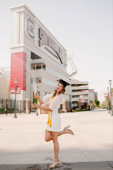 Graduation Dress University Formal, Dress For Graduation University, Graduation Dresses University, Convocation Dress Graduation, University Graduation Outfit Dresses, White Graduation Dress College, Grad Photo Poses, Outfit Ideas University, University Graduation Dresses