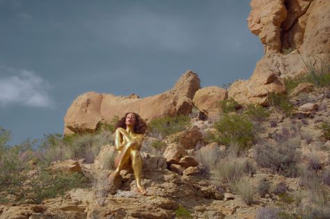 The singer co-directed the dreamy new videos with her husband Solange Music Video, Cranes In The Sky, A Seat At The Table, Seat At The Table, Sky Gif, Mega Star, Solange Knowles, Video Ideas, At The Table