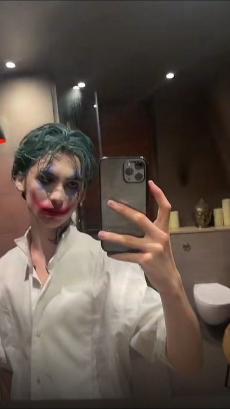 ✅⬆️CLICK⬆️LINK Shop🎃 . #Guys_Halloween_Makeup #Boy_Halloween_Makeup #Outfit_For_Guys #Joker_Halloween_Makeup Halloween Makeup Beautiful, Boys Clown Costume, Halloween Makeup Cute, Guys Halloween Makeup, Boy Halloween Makeup, Mens Halloween Makeup, Joker Halloween Makeup, Boy Makeup, Beautiful Halloween Makeup