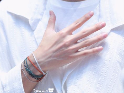 Bts Bracelet, Pretty Jewelry Necklaces, Taehyung Photoshoot, Hand Bracelet, Pretty Hands, Kim Taehyung Wallpaper, V Taehyung, Wristbands, Pretty Jewellery