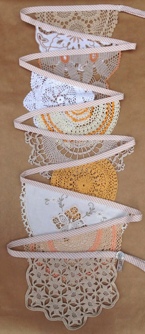 diy - vintage doily garland - Outi Les Pyy Outi Les Pyy Doily Garland, Doily Bunting, Doily Art, Doily Wedding, Doilies Crafts, Wedding Bunting, Vintage Doily, Sustainable Textiles, Deco Boheme