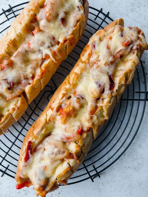 Cheesy Chicken Garlic Bread  - Together to Eat - Family Meals Baguette Meals Dinners, Bbq Chicken Garlic Bread, Meals With Baguettes, Baguette Meal Ideas, Chicken Subs Recipes, Recipes With Baguette Bread, Chicken Alfredo Garlic Bread Recipe, Baguette Fillings, Garlic Bread Meals