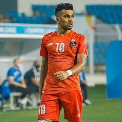 Panaji, Sep 5 (IANS) Brandon Fernandes, one of FC Goa’s longest-serving players, will don the captain’s armband during the Indian Super League (ISL) 2022-23 season, the club announced on Monday. The Indian international will head a 4-man captaincy group that comprises Seriton Fernandes, Glan Martins and Marc Valiente. Brandon was roped in by the Gaurs […] Fc Goa, Indian Super League, Super League, The Club, Goa, Sports Jersey, Football, Mens Graphic Tshirt, Sports