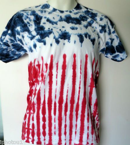 Flag Tie Dye Shirt Diy, American Flag Tie Dye Shirt, Tie Dye Designs Pattern, American Flag Tie Dye, Patriotic Tie Dye, American Flag Tie, Tie Dye Shirts Patterns, Ty Dye, Diy Tie Dye Techniques