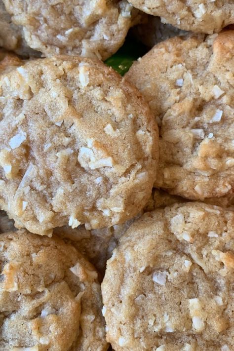 Chewy Coconut Cookies, Coconut Cookies Recipes, Cookie Recipes Chewy, Cookie Base, Nanaimo Bars, Fudgy Brownie, Cookie Bar, Delicious Cookies, Coconut Cookies