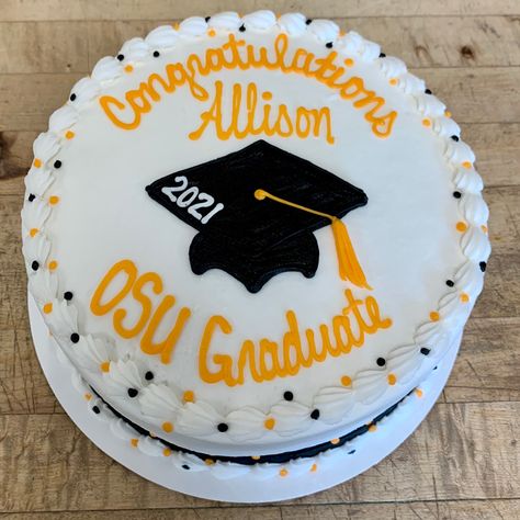 Graduation Cake Designs 2023, Round Graduation Cakes, Graduation Sheet Cakes, Graduation Cap Cake, Graduation Cake Designs, Cookie Cake Designs, Graduation Desserts, Circle Cake, Grad Cake