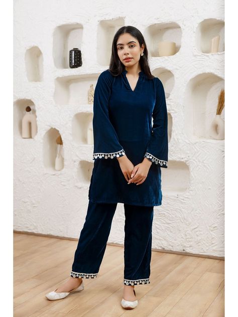 Velvet Trending Suit, Corduroy Kurti Designs, Warm Suit Design Pakistani, Cord Sets Outfit Women Velvet, Velvet Short Kurtis Design, Velvet Co Ord Set Pakistani, Winter Cordset Design, Winter Woolen Suits For Women Indian, Velvet Cord Set Design For Women