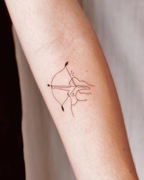 Minimalist Sagittarius Tattoos 1 Sagittarius Small Tattoo Designs, Warrior Tattoos Simple, Sagittarius Shoulder Tattoo, Tattoo Ideas Astrology Sagittarius, Mini Tattoos Sagittarius, Constellation Tattoos Sagittarius, Large Sagittarius Tattoo, Sagittarius Rising Tattoo, Woman Sagittarius Tattoo