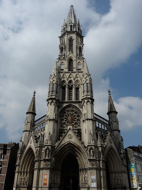 Goth Architecture, Gothic Style Architecture, Architecture Antique, Gothic Buildings, Gothic Castle, Gothic Cathedrals, Cathedral Architecture, Gothic Cathedral, Gothic Church