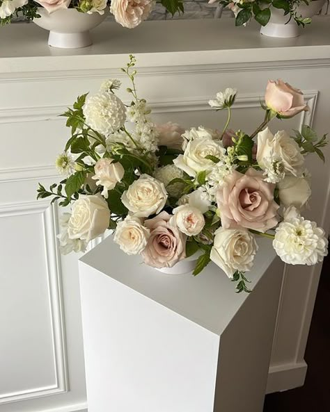 Portland Wedding Florist on Instagram: "Sitting pretty 🤍" Wedding Table Flower Arrangements, Blush Centerpieces, Blush Ideas, Statehouse Wedding, Blush Centerpiece, Table Flower Arrangements, Pink Inspiration, Wedding Planning Decor, Table Flower