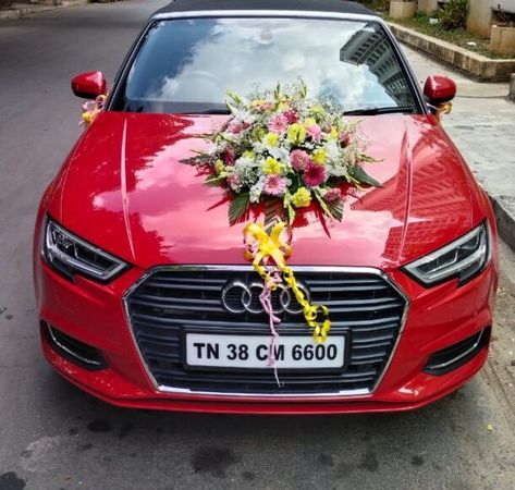 Audi car rental in Chennai can make this easily possible for you. A bride or groom traveling in a luxury Audi car and reaching for the wedding venue can really make that arrival special and amazing. Fortuner Car, Bridal Car, Wedding Car Decorations, Audi Car, Opening Car, Luxury Car Rental, Luxurious Cars, Car Rental Company, Indian Groom