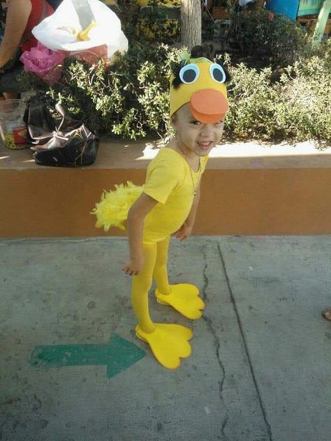 Duck Costume Toddler, Diy Duck Costume, Duck Costume For Kids, Duck Fancy Dress, Toddler Duck Costume, Duck Halloween Costume, Goose Costume, Diy Baby Costumes, Duck Costume