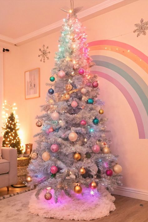 Ombre Tree Christmas, Christmas Tree Color Schemes, Unicorn Christmas Tree, Pastel Christmas Tree, Christmas Tree Colour Scheme, Pastel Rainbow Colors, Silver Garland, Christmas Rainbow, Coordinates Gift