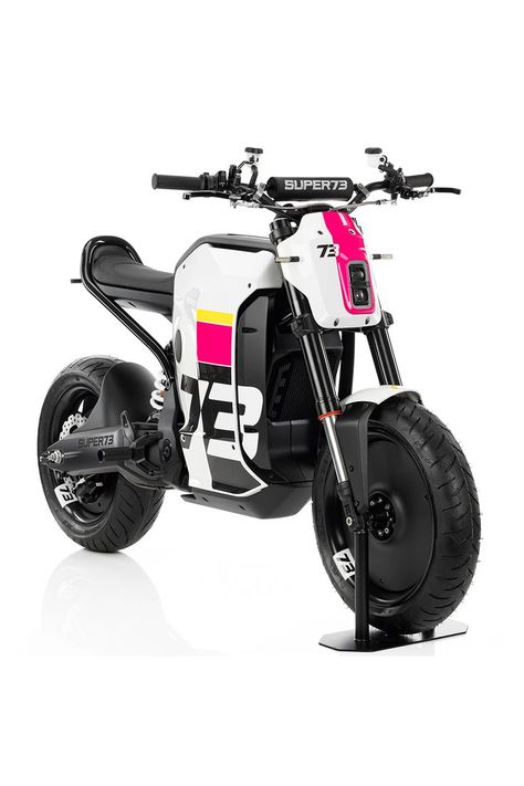 The new Super73 C1X electric motorcycle Honda Super Cub, Electric Motorbike, Bike Exif, Motorcycle Manufacturers, Ducati Scrambler, Bike Reviews, Bike Rider, New Kids On The Block, Bike Style