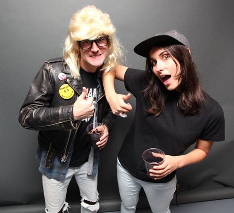 Oh, the '90s. A decade filled with power couples like J. Lo and Puff Daddy, Brad and Gwyneth and… Wayne and Garth. Get ready for Halloween with this '90s ode to coupledom. 90s Couples Costumes, Group Costume Ideas, 90s Couples, 90s Halloween Costumes, Diy Couples Costumes, Couple Costume, 90s Theme, Homemade Costumes, Halloween Costumes For Couples