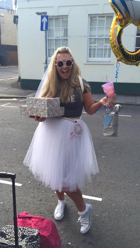 Hen Do Outfits, Hen Weekend, Parties Ideas, Hens Night, Hen Do, Bride Clothes, Bachelorette Parties, Kitchen Tea, Hen Party