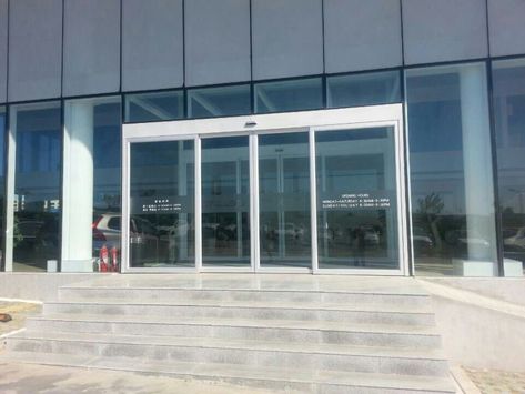 Glass Entrance Doors, Automatic Sliding Doors, Architecture Drawing Sketchbooks, Sliding Door Systems, Modern Entryway, Tempered Glass Door, Glass And Aluminium, Door Repair, Automatic Door