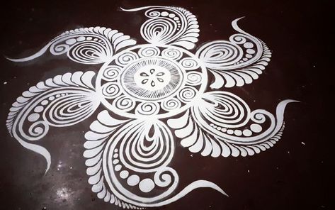 Alpona design for festivals Lokkhi Puja Alpona, Round Alpona Design Bengali, Mugulu Designs Latest, Latest Pongal Rangoli Designs, Alpana Designs Bengali, Jhoti Chita Design, Alpona Design Bengali, Alpana Designs, Pattern Design Drawing